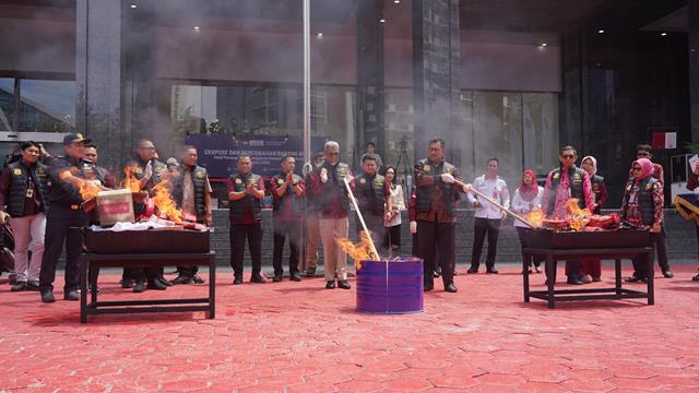 2024 12 12 Pemusnahan Barang Palsu 1